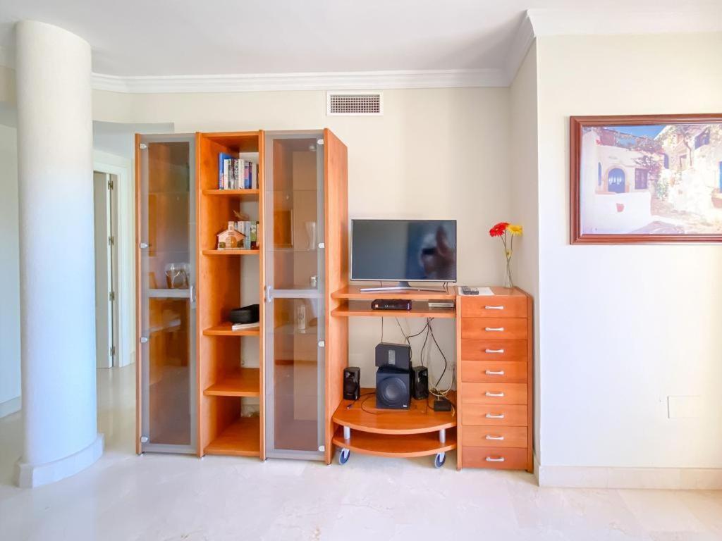 Apartamento En Los Patios De Santa Maria Golf マルベーリャ エクステリア 写真