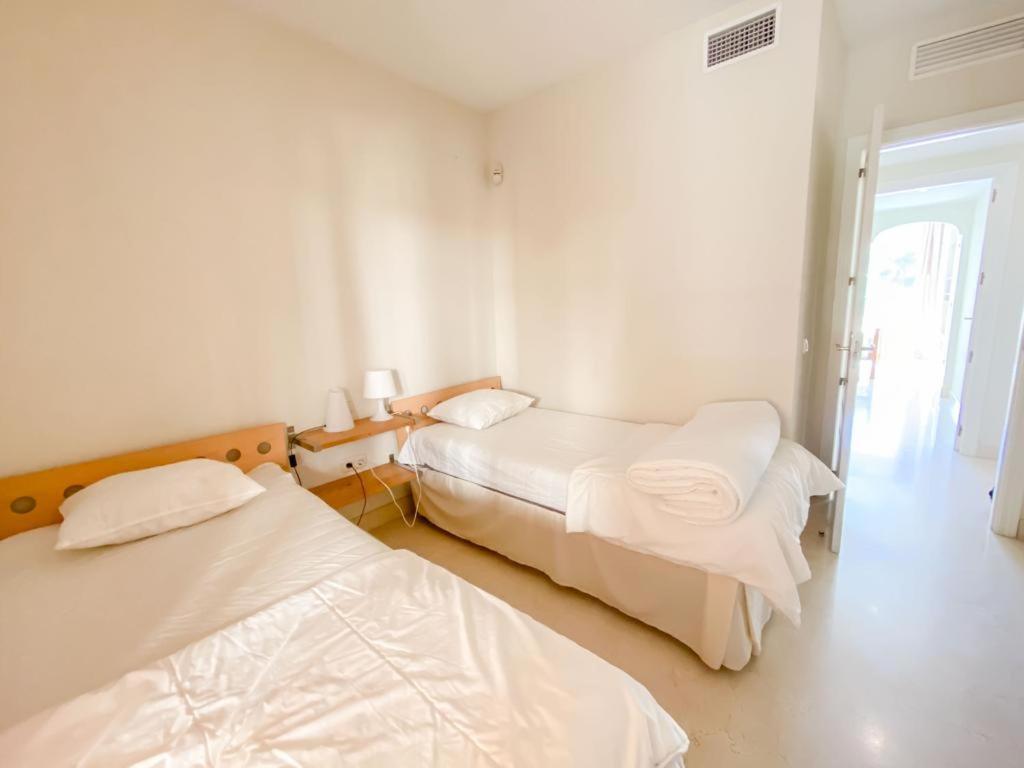 Apartamento En Los Patios De Santa Maria Golf マルベーリャ エクステリア 写真