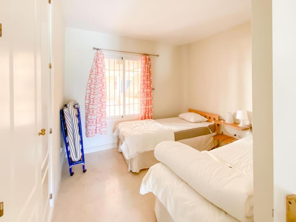 Apartamento En Los Patios De Santa Maria Golf マルベーリャ エクステリア 写真
