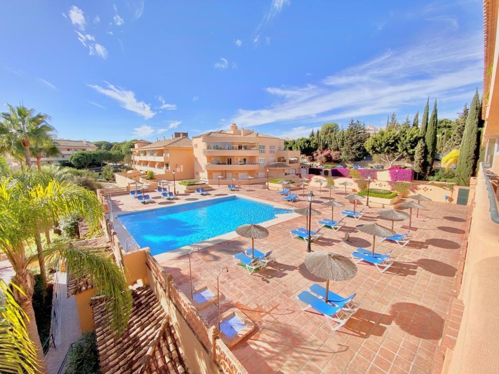 Apartamento En Los Patios De Santa Maria Golf マルベーリャ エクステリア 写真