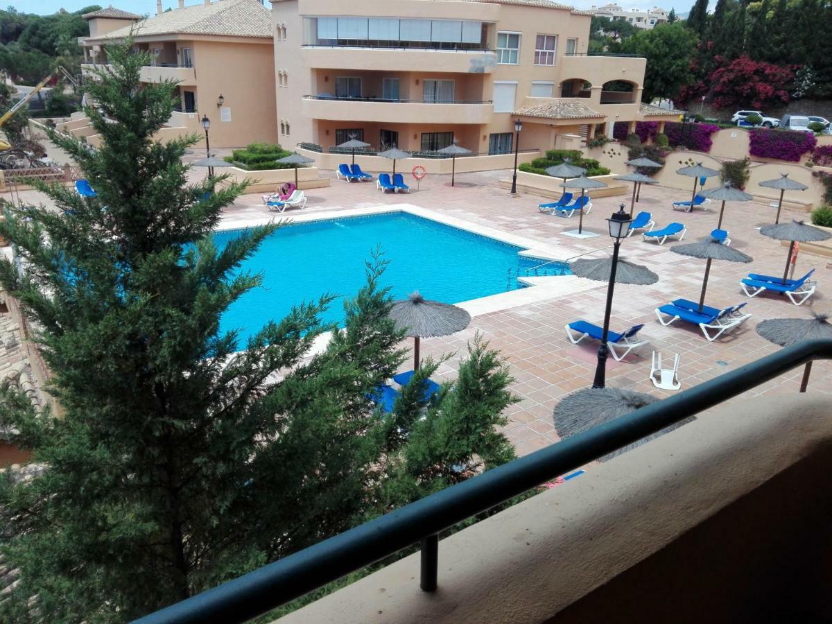 Apartamento En Los Patios De Santa Maria Golf マルベーリャ エクステリア 写真