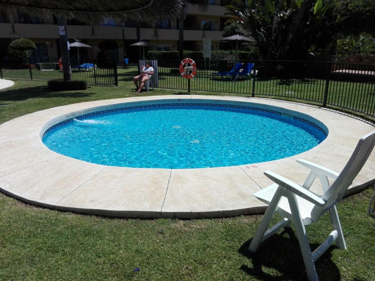 Apartamento En Los Patios De Santa Maria Golf マルベーリャ エクステリア 写真